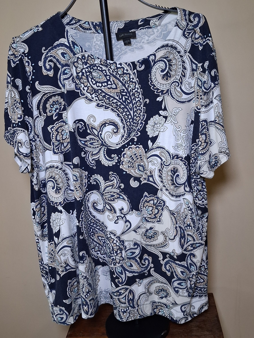 J. Jill Wearever Women’s Blue Gray And White Large Paisley Print Top; Sz XL